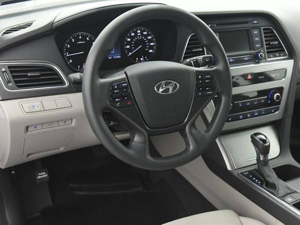 2015 Hyundai Sonata Sport Sedan 4D sedan Black - FINANCE ONLINE for sale in Chicago, IL – photo 2