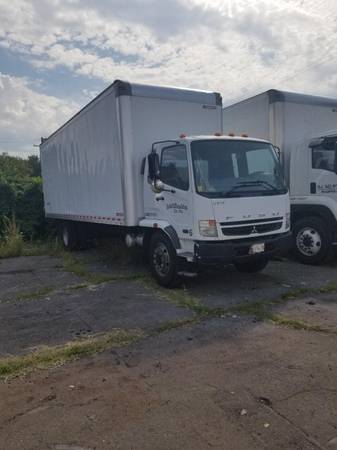 26' Mitsubishi Fuso box trucks for sale by owner for sale in Fort Howard, MD – photo 3