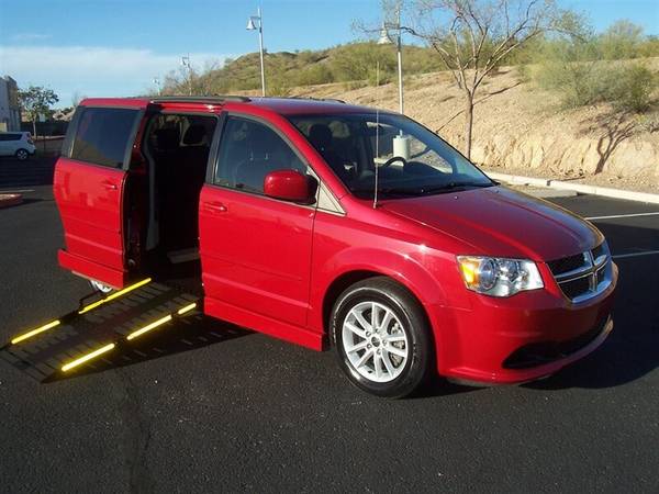 2016 Dodge Grand Caravan SXT Wheelchair Handicap Mobility Van - cars for sale in Other, TN