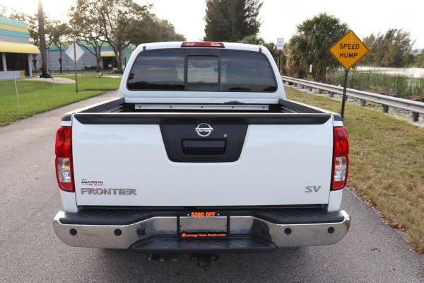 2015 Nissan Frontier SV 4x2 4dr Crew Cab 5 ft SB Pickup 5A 999 for sale in Davie, FL – photo 13