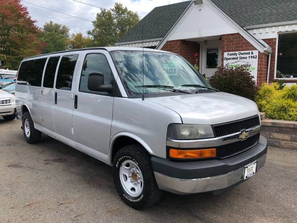 10 Chevy EXT Passenger Van-Runs 100 Clean CARFAX/Super Deal - cars for sale in Youngstown, OH – photo 9