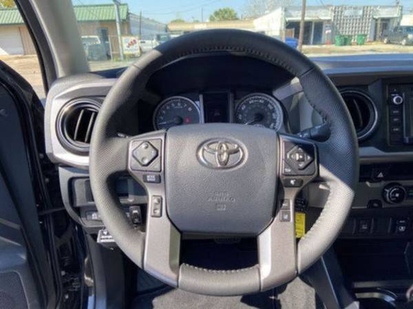 ►►►2018 Toyota Tacoma Double Cab - cars & trucks - by dealer -... for sale in Metairie, LA – photo 15