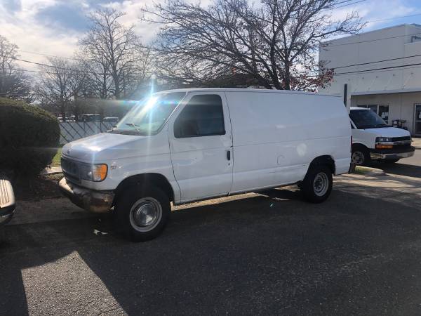 2002 Ford E-250 .ECONOLINE cargo van V8 TRITON The van is an... for sale in Rockville Centre, NY – photo 2