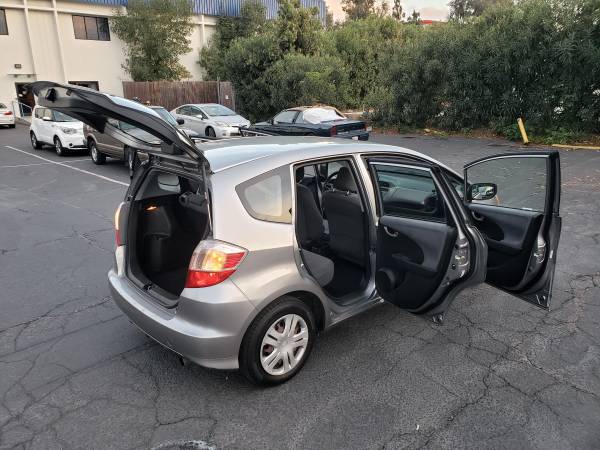 > 2010 Honda Fit HB 1-OWNER! 5-SPD MANUAL 96K M. TRADE-IN'S WELCOME!... for sale in Sunnyvale, CA – photo 6