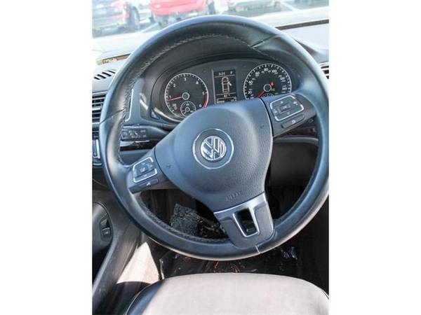 2014 Volkswagen Passat sedan TDI SEL Premium - Volkswagen for sale in Green Bay, WI – photo 16