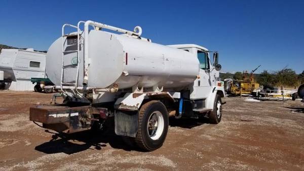 2000 Freightliner 2000 Freightliner FL70 S/A Water Truck - cars & for sale in Phoenix, AZ – photo 2