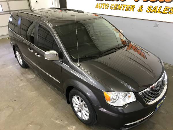2015 Chrysler Town and Country Platinum 53k - - by for sale in Oshkosh, WI – photo 22