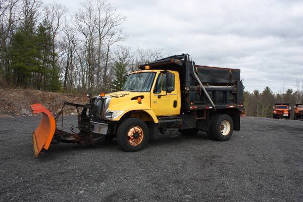 Pre-Emissions Ready to Plow 2005 International 7400 - cars & trucks... for sale in Peabody, NY – photo 2