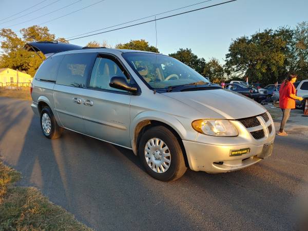 2001 Dodge Grand Caravan - cars & trucks - by owner - vehicle... for sale in New Braunfels, TX – photo 7