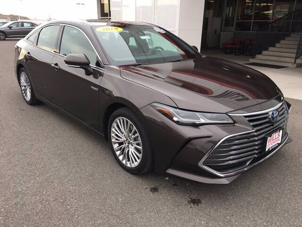 2019 Toyota Avalon Hybrid Limited - cars & trucks - by dealer -... for sale in Twin Falls, ID – photo 2
