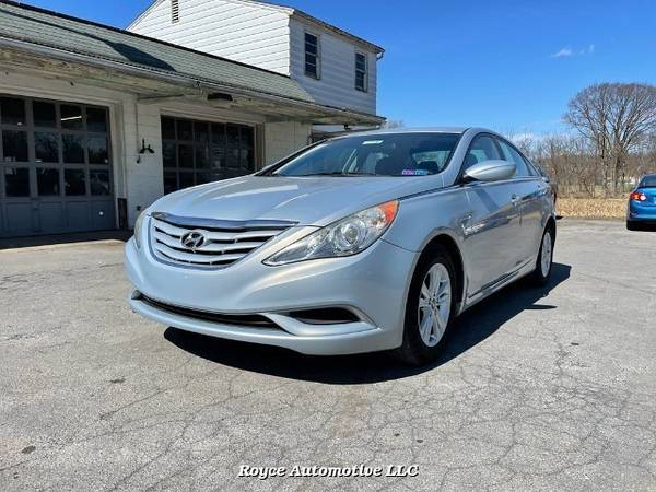 2011 Hyundai Sonata GLS Auto - - by dealer - vehicle for sale in Lancaster, PA – photo 4
