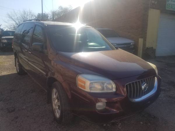Buick Terraza Minivan - cars & trucks - by dealer - vehicle... for sale in Cleveland, OH