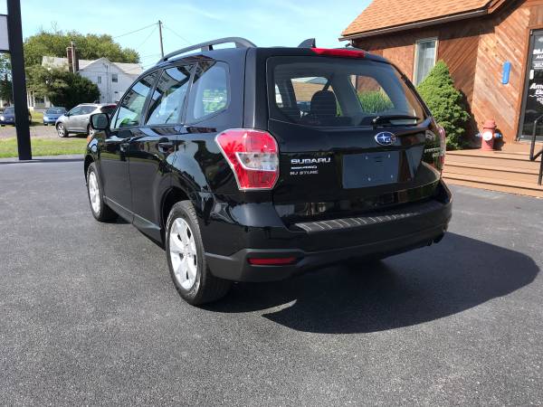 2016 Subaru Forester 2.5i - $690 DOWN - AWD / BLUETOOTH / ONE-OWNER for sale in Dover, DE – photo 2