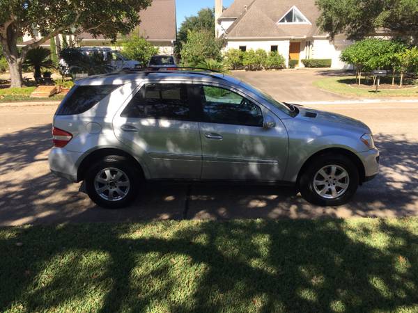 2006 Mercedes Benz ML500 SUV 4 Matic. Nice Clean Reliable. Must See... for sale in Sugar Land, TX – photo 4