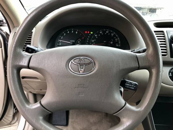 2004 Toyota Camry LE - - by dealer - vehicle for sale in West Allis, WI – photo 4