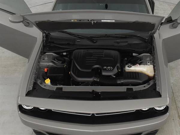2018 Dodge Challenger SXT Coupe 2D coupe Gray - FINANCE ONLINE for sale in Atlanta, AZ – photo 4
