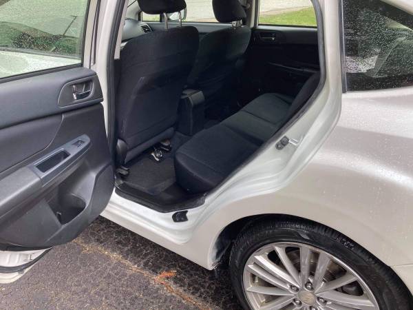 Subaru impreza limited 2014 AWD hatchback Super clean - cars & for sale in Kalamazoo, MI – photo 10
