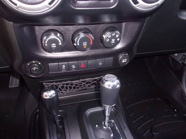 2015 Jeep Wrangler Unlimited Sahara 4x4 for sale in Georgetown, KY – photo 7