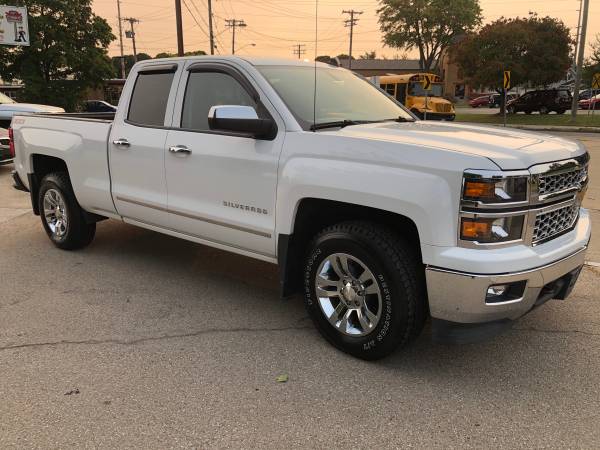 2014 Chevy Silverado 1500 - cars & trucks - by owner - vehicle... for sale in Rochester , NY – photo 4