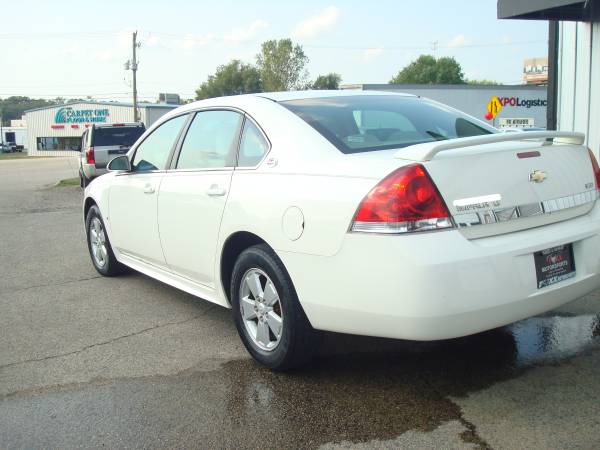 2009 Chevrolet Impala LT*White - cars & trucks - by dealer - vehicle... for sale in Crystal Lake, IL – photo 5