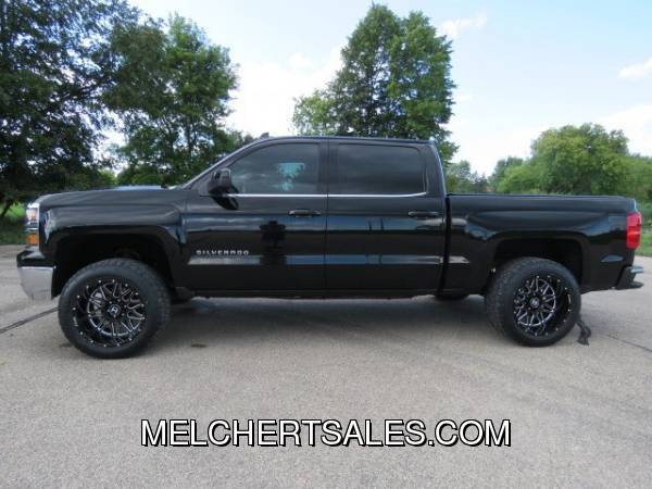 2015 CHEVROLET 1500 CREW LTZ 5.8 BOX 4WD BCAM LEVELED HOSTILE NEW... for sale in Neenah, WI – photo 2