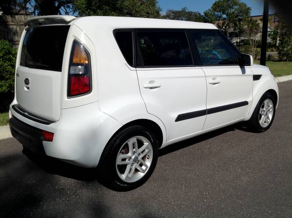 2011 Kia Soul.Loaded!1-Owner.Awesome Car! - cars & trucks - by... for sale in Sarasota, FL – photo 3