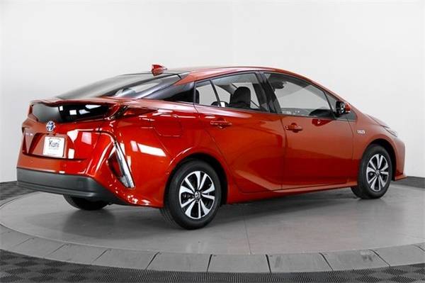 2018 Toyota Prius Prime Advanced Electric Hatchback - cars & trucks... for sale in Beaverton, OR – photo 7