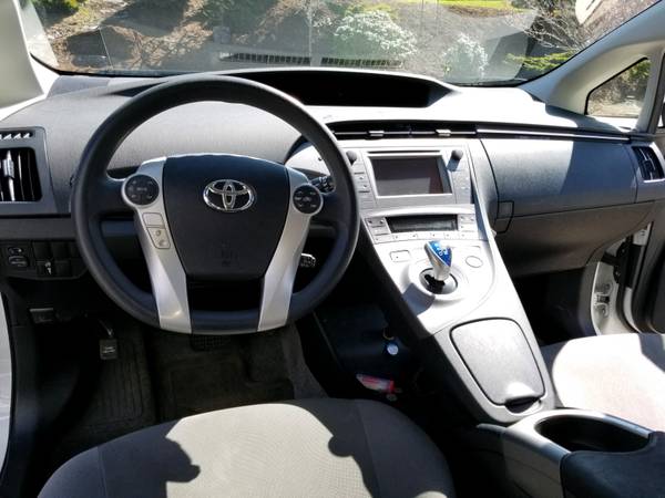 2015 Toyota Prius 2 low miles for sale in Bellingham, WA – photo 3