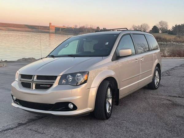 2014 Dodge Grand Caravan - Financing Available! - cars & trucks - by... for sale in Junction City, KS – photo 5