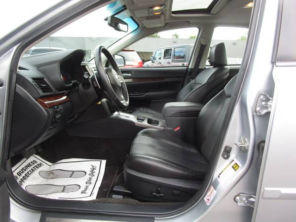 2013 SUBARU LEGACY 3.6R LTD - CLEAN CAR FAX - OWE OWNER - AWD for sale in Scranton, PA – photo 12