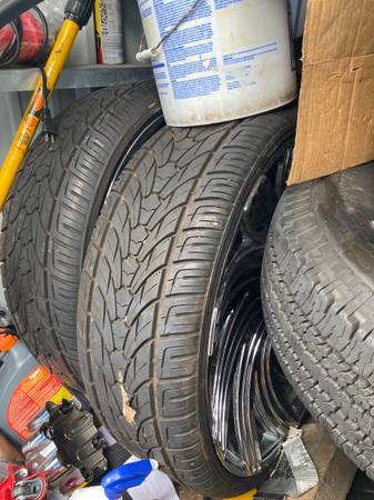 Set of 28s for Yukon/Tahoe/Suburban for sale in Chicago, IL – photo 6