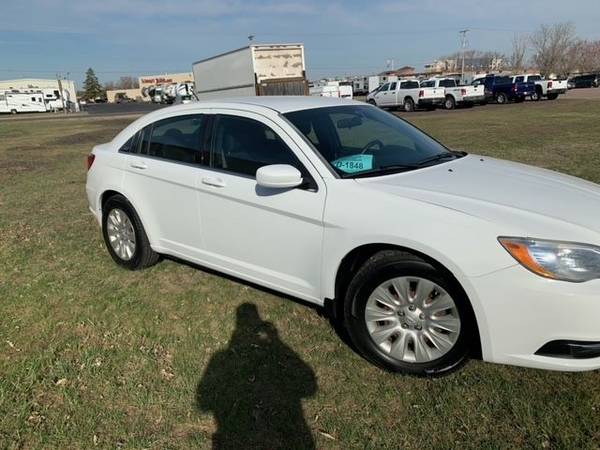 2012 Chrysler 200 - - by dealer - vehicle automotive for sale in Sioux Falls, IA – photo 4