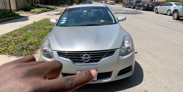 2013 Nissan Altima coupe 2.5S - cars & trucks - by owner - vehicle... for sale in Chicago, IL – photo 7