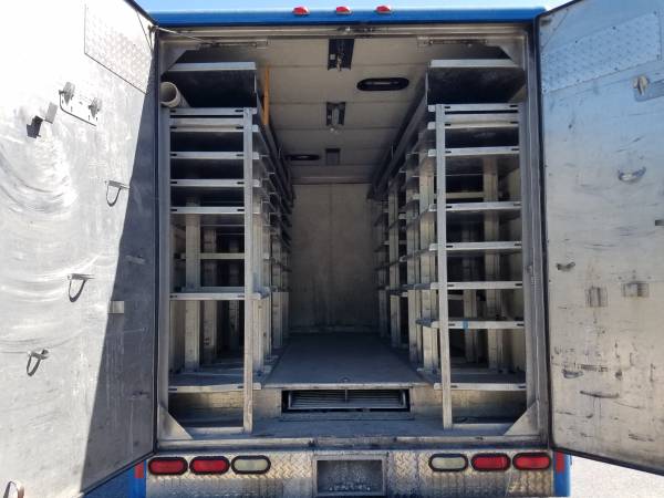 2007 Mitsubishi Sterling Fuso Diesel Automatic 12 Foot Box Cold AC CD for sale in Palm Coast, FL – photo 17