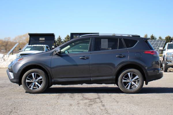 2018 TOYOTA RAV4 - - by dealer - vehicle automotive sale for sale in Middlebury, VT – photo 8