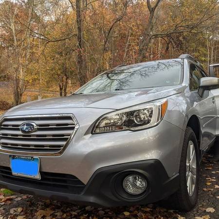 2016 Subaru Outback 2.5i Premium Wagon 4D - cars & trucks - by owner... for sale in Norwalk, NY – photo 7