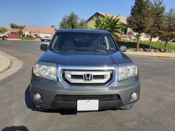 2009 Honda pilot 4wd - cars & trucks - by owner - vehicle automotive... for sale in Bakersfield, CA – photo 3