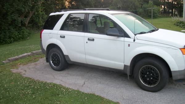2003 saturn vue for sale for sale in York, PA – photo 3
