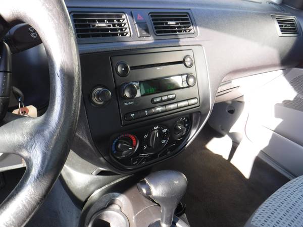 2006 ford focus 700$ down free tv - cars & trucks - by dealer -... for sale in Loves Park, IL – photo 11