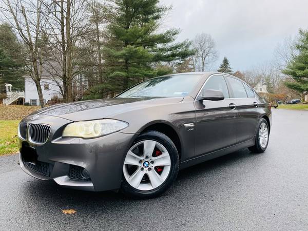 2012 BMW 528I Xdrive AWD Mint - cars & trucks - by owner - vehicle... for sale in Clifton Park, NY – photo 2