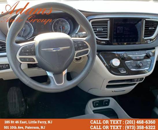 2017 Chrysler Pacifica Touring FWD Buy Here Pay Her for sale in Little Ferry, NY – photo 17