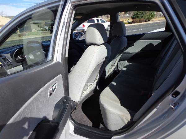 2010 HYUNDAI ELANTRA GLS FWD GAS SAVER GREAT STARTER CAR CLEAN -... for sale in Pinetop, AZ – photo 13