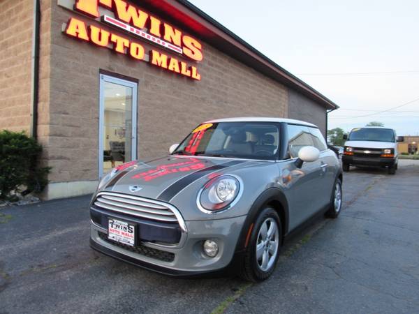 2015 MINI Cooper Hardtop HB - cars & trucks - by dealer - vehicle... for sale in Rockford, WI