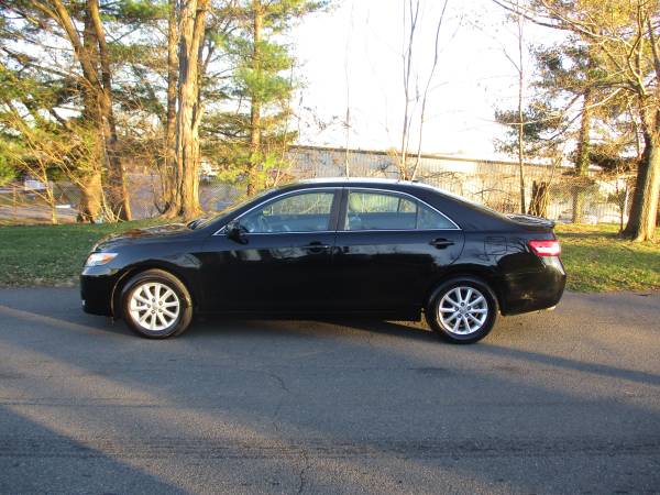 2011 TOYOTA CAMRY XLE (4DR/SD) NAV/CAMERA/HEATED SEATS - cars &... for sale in Leesburg, District Of Columbia – photo 6
