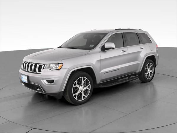 2018 Jeep Grand Cherokee Limited Sport Utility 4D suv Gray - FINANCE... for sale in Madison, WI – photo 3