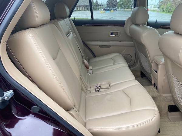 2009 Cadillac SRX V6 All Wheel Drive Third Row - - by for sale in Grand Blanc, MI – photo 17