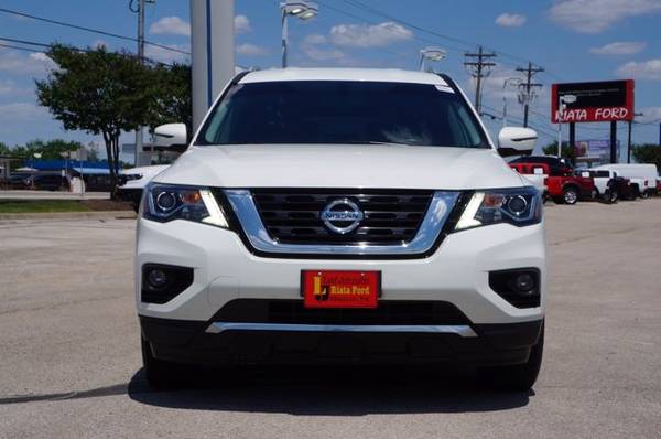 2017 Nissan Pathfinder Glacier White ON SPECIAL! for sale in Manor, TX – photo 2