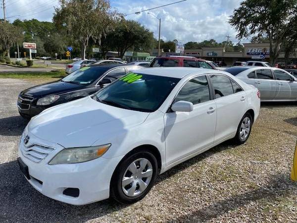 TOYOTA CAMRY - cars & trucks - by dealer - vehicle automotive sale for sale in Gainesville, FL – photo 2