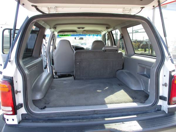 2000 FORD EXPLORER XLS - - by dealer - vehicle for sale in Longview, OR – photo 20