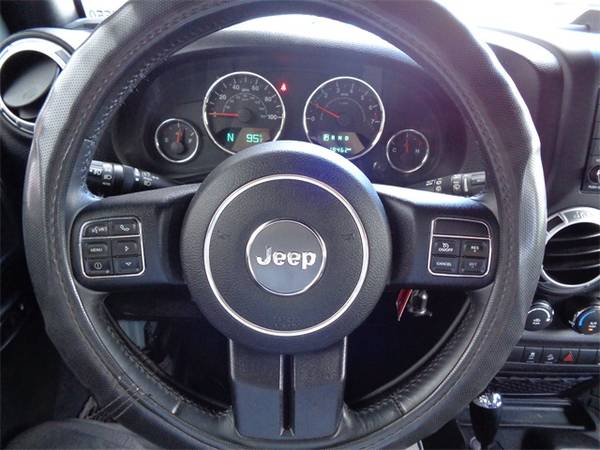 2015 Jeep Wrangler Unlimited Rubicon - cars & trucks - by dealer -... for sale in Hilo, HI – photo 12